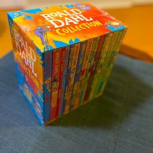 Roald Dahl Boxed set of 16 Books - Brand New pack